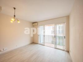 Àtic, 130.00 m², prop de bus i tren, Centre