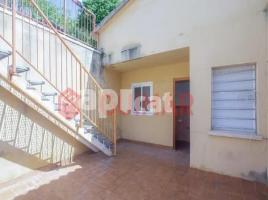  (unifamiliar aïllada), 250.00 m², in der Nähe von Bus und Bahn, fast neu, Llevantina-Montgavina-Quint-Mar-Garraf