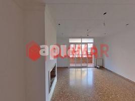 Flat, 129.00 m², near bus and train