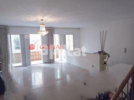 Flat, 165.00 m², near bus and train