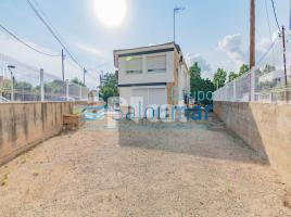 Houses (detached house), 300.00 m², near bus and train, Calle de la Bassa