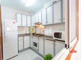 Apartament, 47.00 m², near bus and train