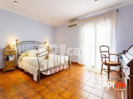 Casa (unifamiliar adossada), 280.00 m², prop de bus i tren, Ponent