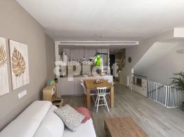 Casa (unifamiliar adossada), 267.00 m², prop de bus i tren, seminou, Vilanova del Vallès