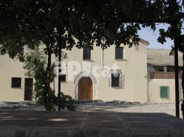 Houses (country house), 900.00 m², near bus and train