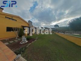 Casa (unifamiliar aïllada), 353.00 m², prop de bus i tren, seminou