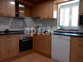 Casa (unifamiliar aïllada), 173.00 m², prop de bus i tren