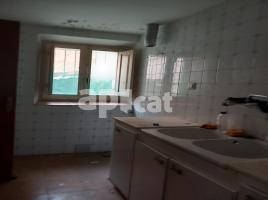 Casa (unifamiliar aislada), 390.00 m², cerca de bus y tren, Torrelles de Foix