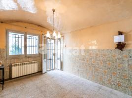 Houses (detached house), 166.00 m², near bus and train, Poble - Casc Antic