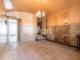 Houses (detached house), 166.00 m², near bus and train, Poble - Casc Antic