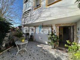 Houses (terraced house), 151.00 m², near bus and train, Calle d'Astorga