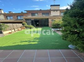  (xalet / torre), 266.00 m², 九成新, Calle Major