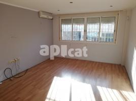 Flat, 72.00 m², near bus and train