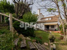 Houses (terraced house), 373.00 m², Calle de Can Comulada