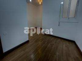 Flat, 57.00 m², near bus and train