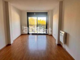 Flat, 86.00 m², almost new