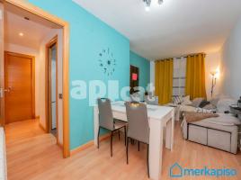 Piso, 66.00 m², cerca de bus y tren