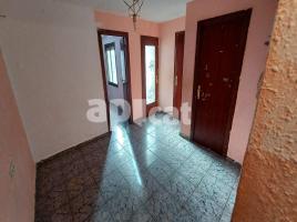 Flat, 66.00 m², near bus and train