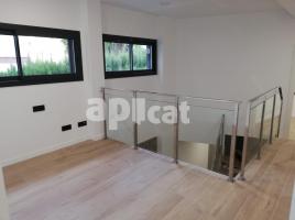 Duplex, 120.00 m², near bus and train, centre