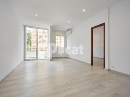 Piso, 65.00 m², cerca de bus y tren