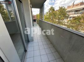 Piso, 71.00 m², cerca de bus y tren