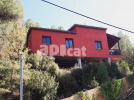 Casa (unifamiliar aislada), 250.00 m², cerca de bus y tren, seminuevo