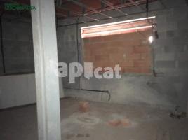 Casa (unifamiliar aïllada), 225.00 m², prop de bus i tren, POBLE