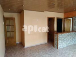 Flat, 78.00 m², near bus and train