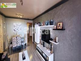 Piso, 107.00 m², cerca de bus y tren, seminuevo