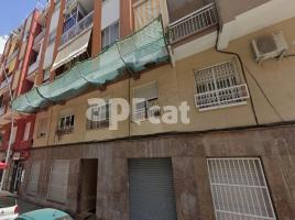 Pis, 75.00 m², prop de bus i tren, El Castell-Poble Vell