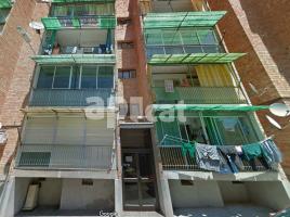 Piso, 93.00 m², cerca de bus y tren