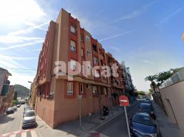 Piso, 94.00 m², cerca de bus y tren