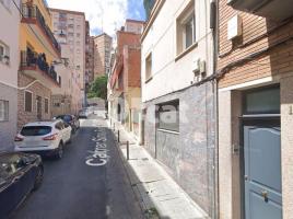 Piso, 85.00 m², cerca de bus y tren