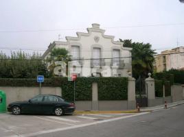 Casa (unifamiliar aïllada), 475.00 m², prop de bus i tren