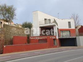 Casa (unifamiliar aïllada), 248.00 m², prop de bus i tren, seminou