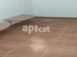 Local comercial, 81.00 m², Residencial