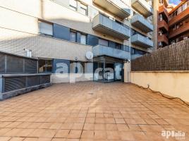 Piso, 206.00 m², cerca de bus y tren, seminuevo, semicentro