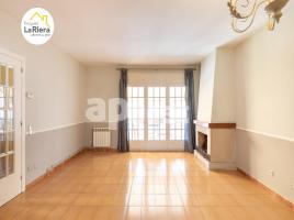 Casa (unifamiliar aïllada), 117.00 m², prop de bus i tren, Zona Alta