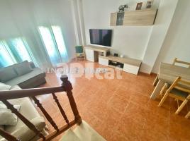 Casa (unifamiliar adossada), 178.00 m², prop de bus i tren