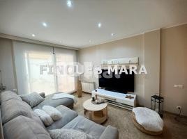 Duplex, 112.00 m², near bus and train, almost new, Plaça Catalunya - Vinyets