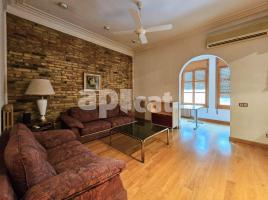 Piso, 180.00 m², cerca de bus y tren