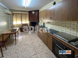 Casa (unifamiliar aïllada), 135.00 m², prop de bus i tren