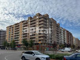 Piso, 137.00 m², cerca de bus y tren