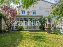 Houses (terraced house), 136.00 m², near bus and train