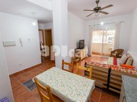 Piso, 61.00 m², cerca de bus y tren, seminuevo