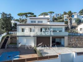  (unifamiliar aïllada), 411.00 m², 附近的公共汽車和火車, 新, Platja d'Aro