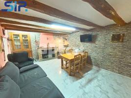 Houses (detached house), 231.00 m², near bus and train, Torrelles de Foix