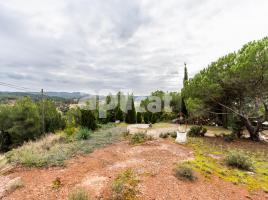 Houses (villa / tower), 393.00 m², Calle Josep Clarà, 1