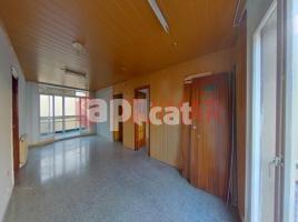 Pis, 104.79 m², prop de bus i tren, Sant Cosme