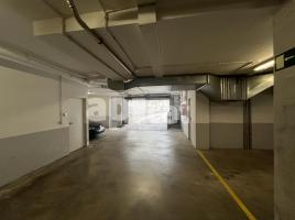 For rent parking, 12.00 m², almost new, Calle d'Amadeu Vives, 31